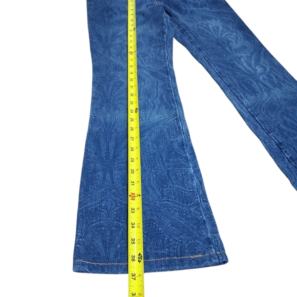 Vintage Moschino Jeans Donna Embossed Flare Jeans – Size 26 Rare Designer Denim - Picture 4 of 8